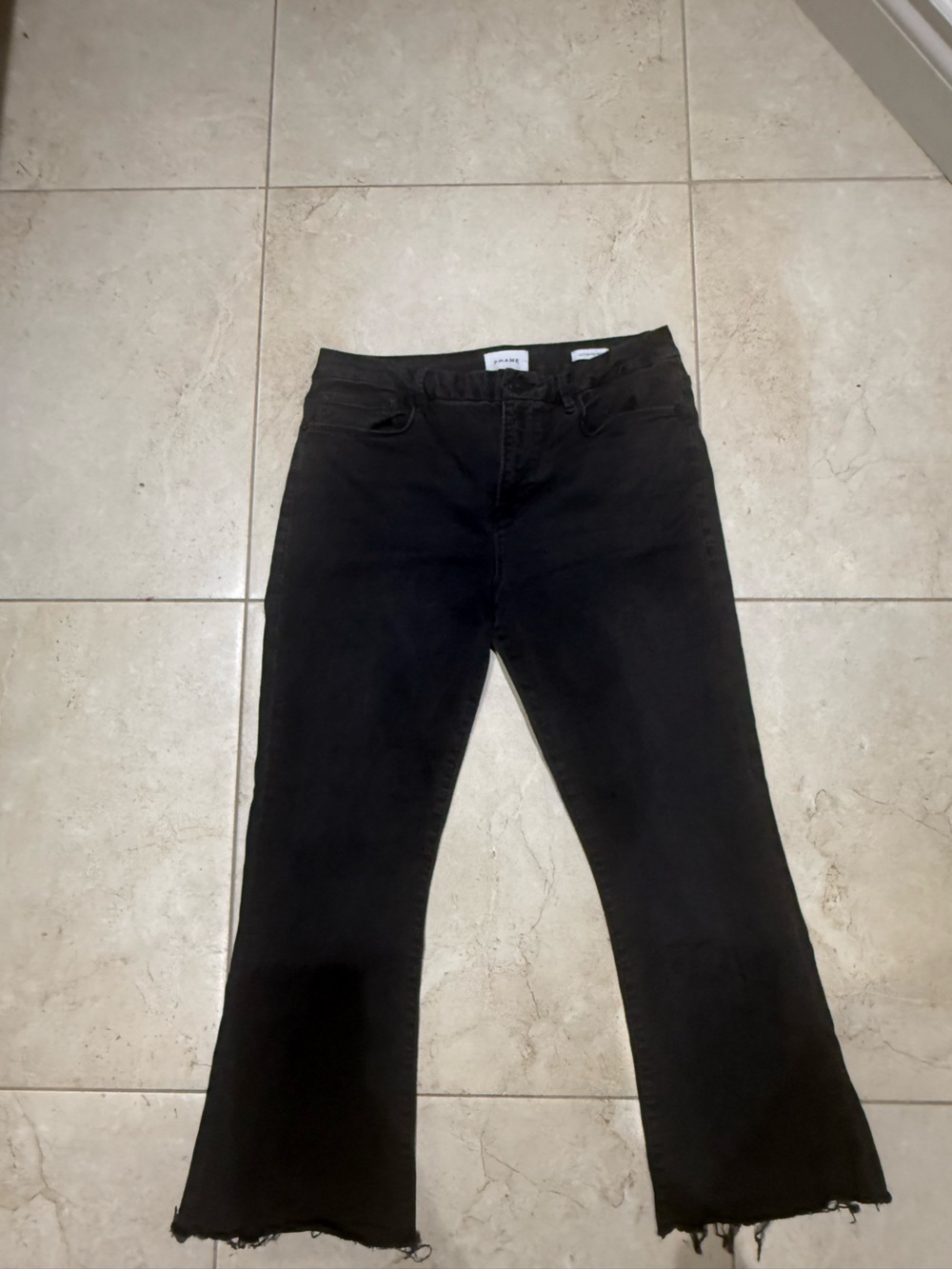 Frame denim Le crop mini boot jeans with frayed hem
